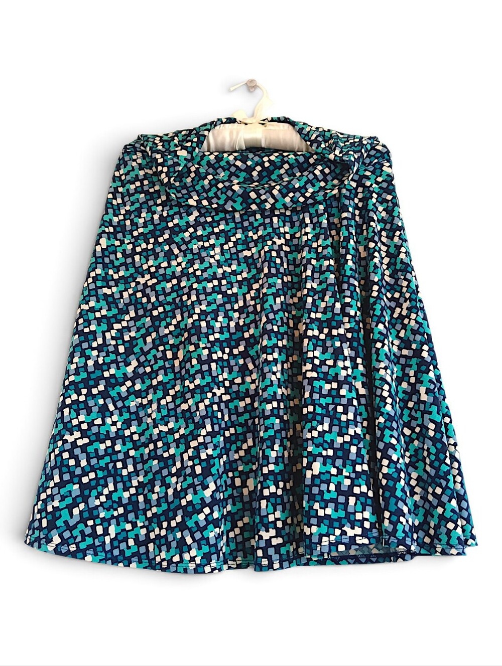 Max Studio Blue Multi Geometric A-Line Skirt Stretchy Fold Over Flowy Smooth Med